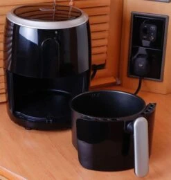 Leisurewize 1.7L Low Wattage 1000w Air Fryer With Digital Display -Best Camping Equipment leisurewize 1.7l low wattage 1000w air fryer with digital display 4 40969 p