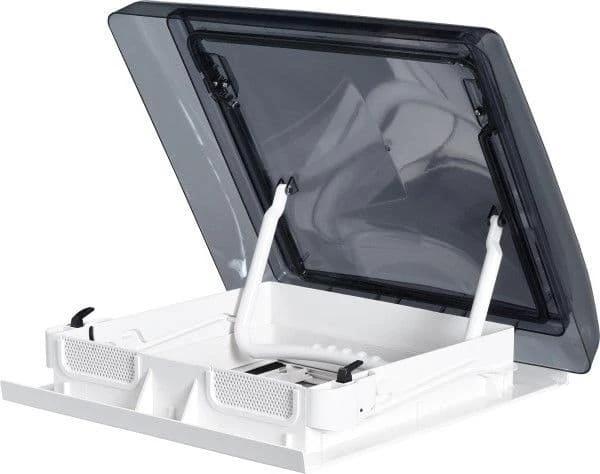 Maxxair Skymaxx Rooflight Vent (400 X 400mm) 1 Maxxair Skymaxx Rooflight Vent (400 X 400mm)